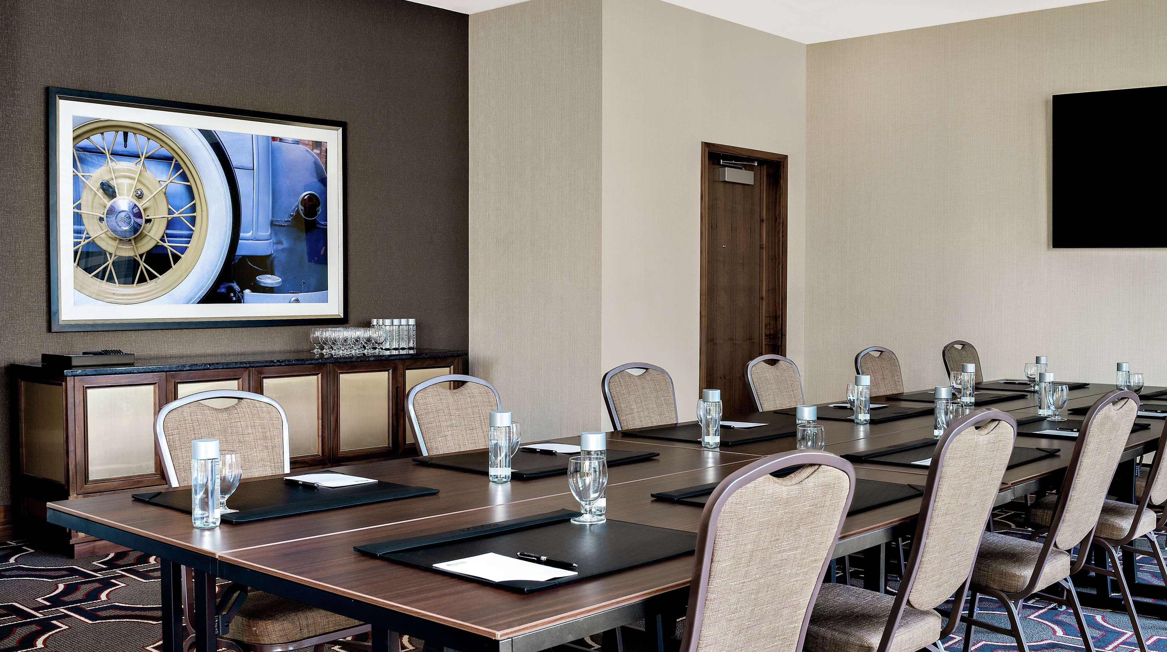 Home2 Suites By Hilton Chicago Mccormick Place Экстерьер фото