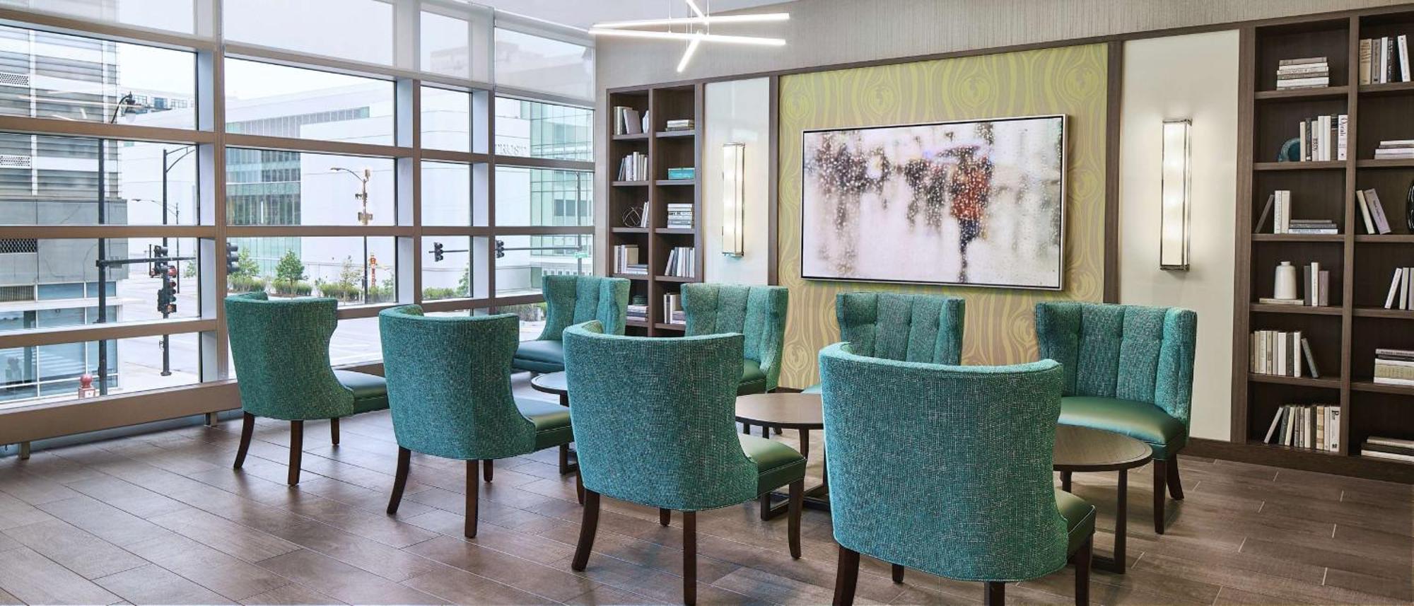 Home2 Suites By Hilton Chicago Mccormick Place Экстерьер фото